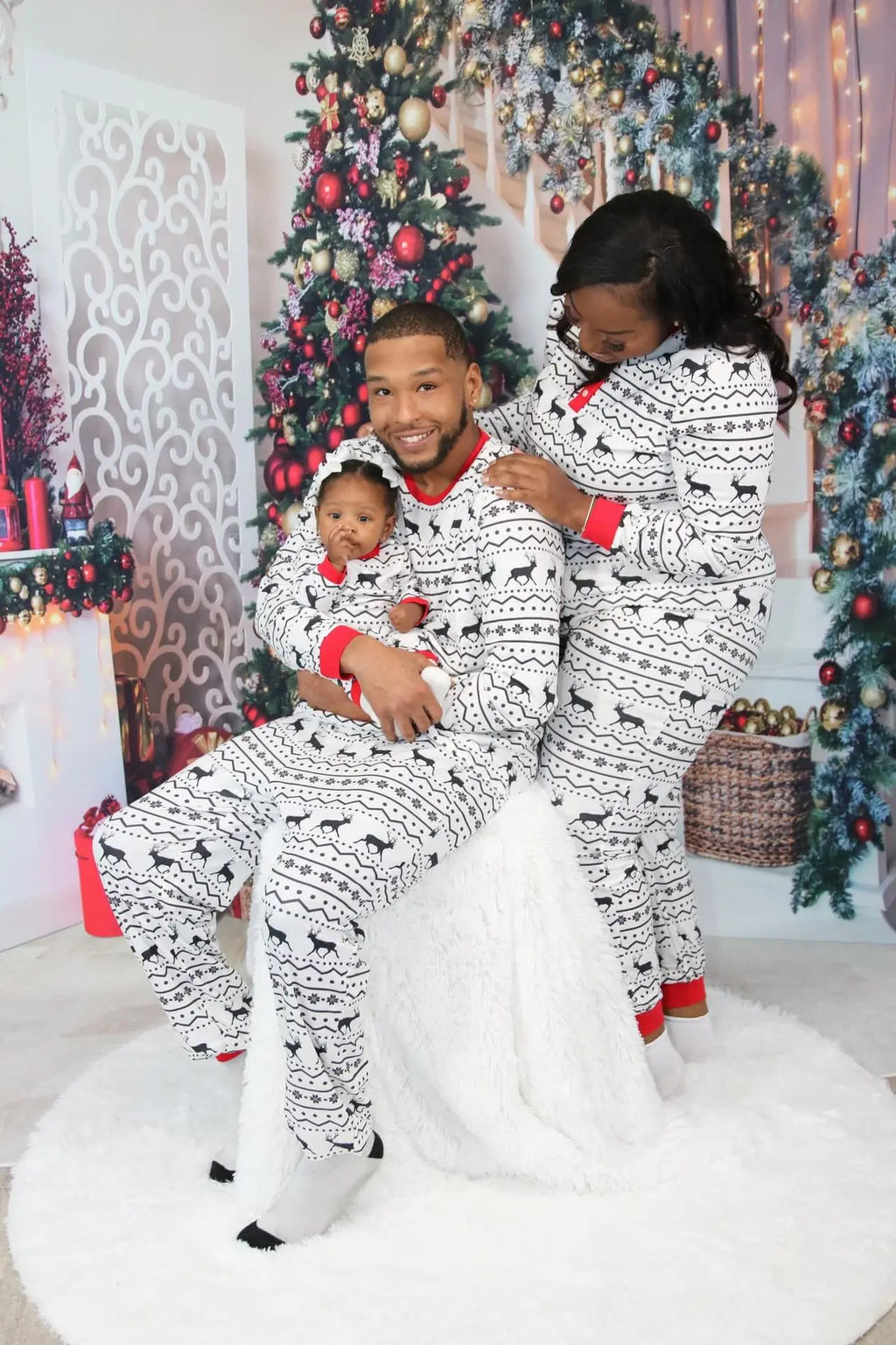✨ 2025 Family Matching Christmas Pajamas — Adult & Kids 2-Piece Holiday Sleepwear Set